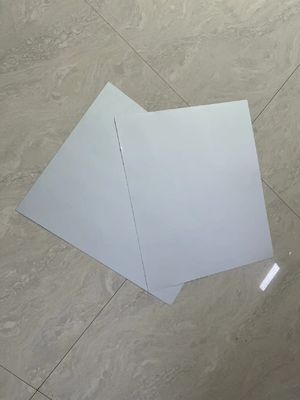 10万～30万刷の印刷が可能な、厚さ0.15mm/0.30mmのグレーホワイト無処理CTP印刷版