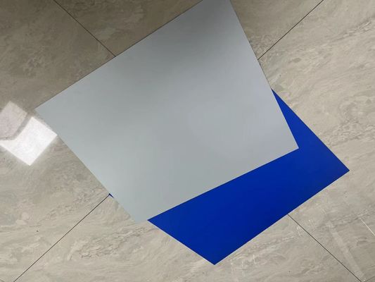 18ヶ月の有効期間と10万～20万回の刷版能力を持つ、プロセスレスCTPプレート（商業印刷用）