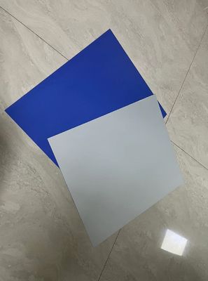 昼間作業対応の暗青色コーティングと登録精度を向上させた二層感熱CTPプレート