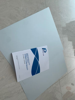 厚さ0.15mm/0.30mmのプロセスレスCTPプレート、100,000～200,000回のインプレッションと22～25秒の生産時間に対応