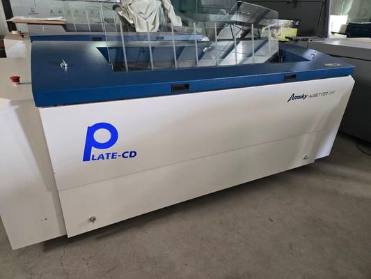 半自動コンピュータ対シリンダープレートプリンター 220V 革新的な技術により、正確なプレートイメージングと安定した印刷を実現